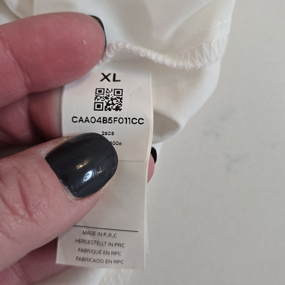 Cupshe Cream Sleeveless Blouse with Button Detail - Picture 16 of 16